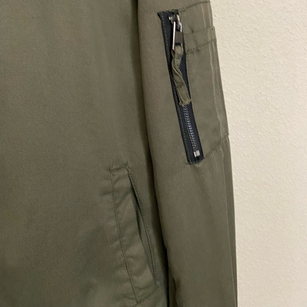 Bomber Jacket - Picture 4 of 9